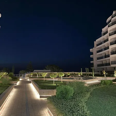 Paradise Apartment *